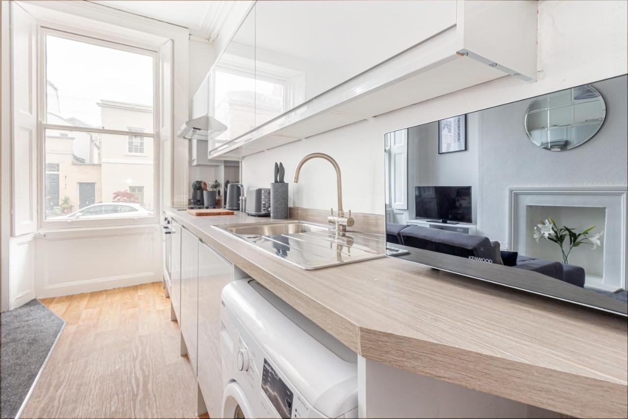 Host & Stay - Montpellier Villa Apartment Cheltenham Exteriör bild